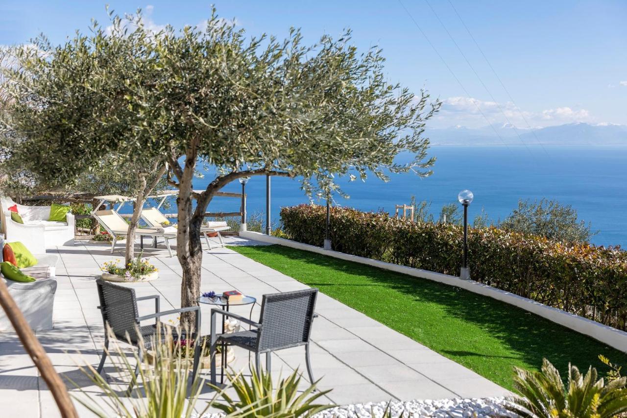 Holidays Perla d'Amalfi Bagian luar foto