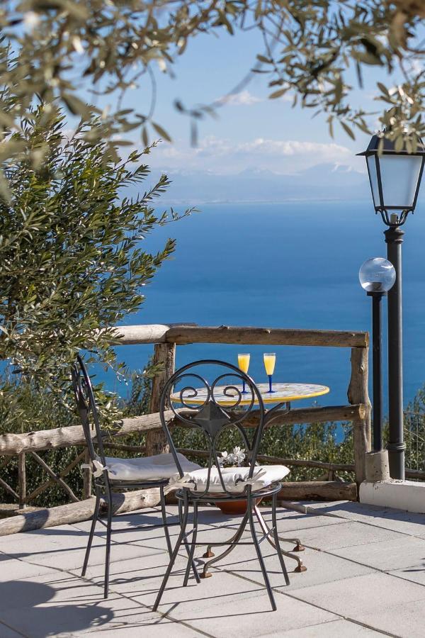 Holidays Perla d'Amalfi Bagian luar foto